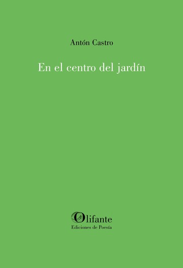 En el centro del jardn.